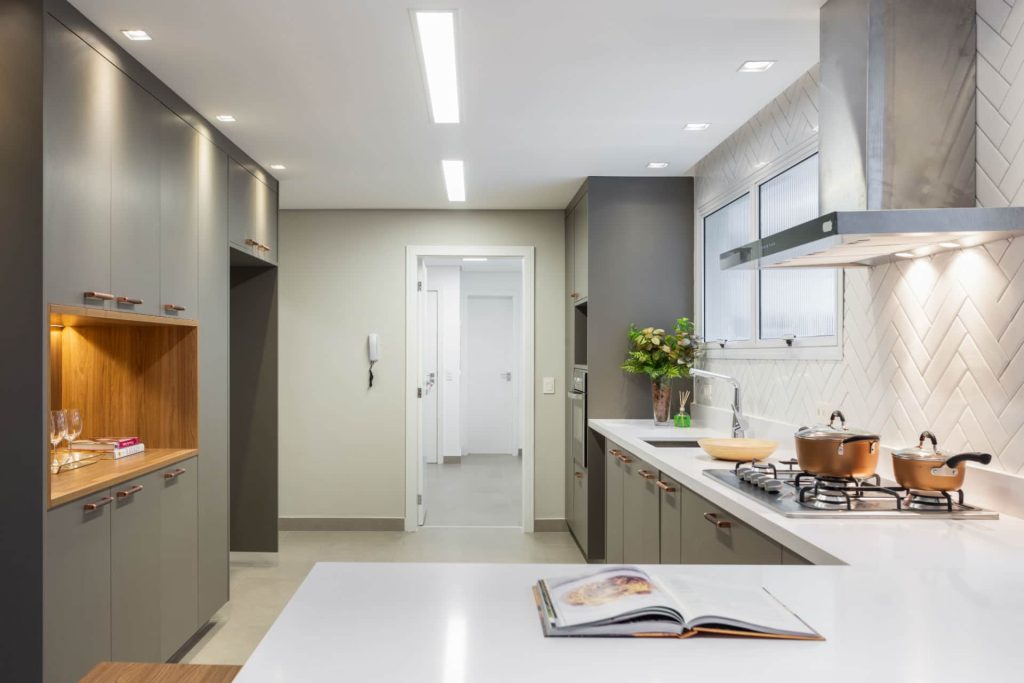 02-APARTAMENTO-REFORMADO-CASA-UNIQUE-SP-ITAIM-JESUINO-COZINHA-3B