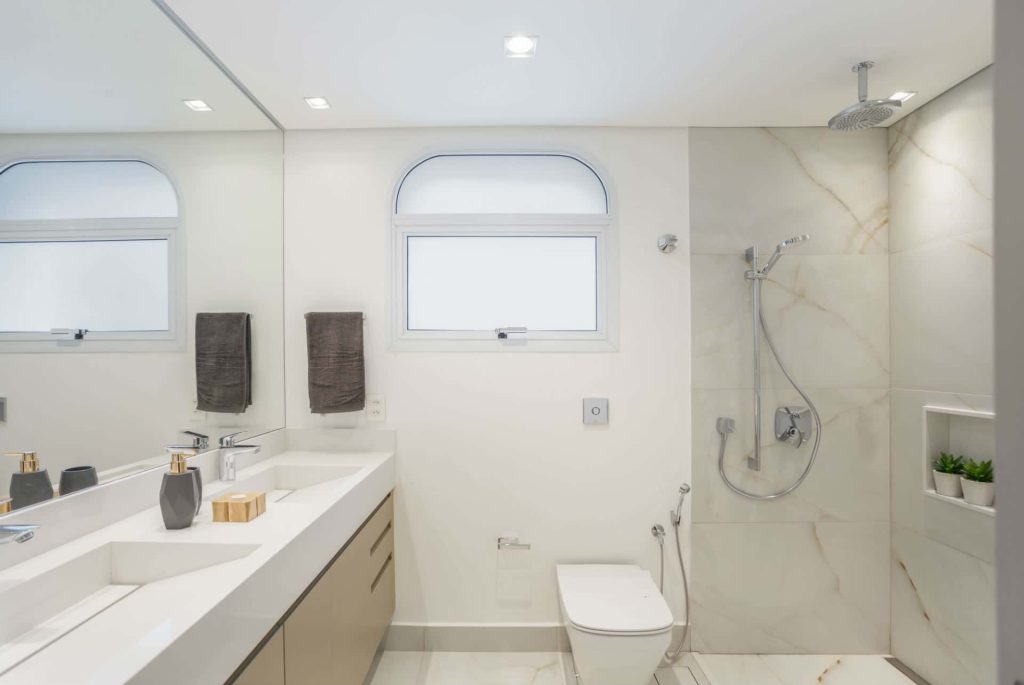 05-APARTAMENTO-REFORMADO-CASA-UNIQUE-SP-ITAIM-JESUINO-BANHO-MASTER-2B