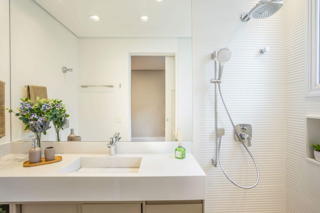 09-APARTAMENTO-REFORMADO-CASA-UNIQUE-SP-ITAIM-JESUINO-BANHO-SUITE3-1B