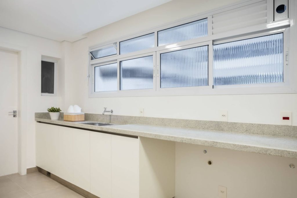 12-APARTAMENTO-REFORMADO-CASA-UNIQUE-SP-ITAIM-JESUINO-LAVANDERIA-1B