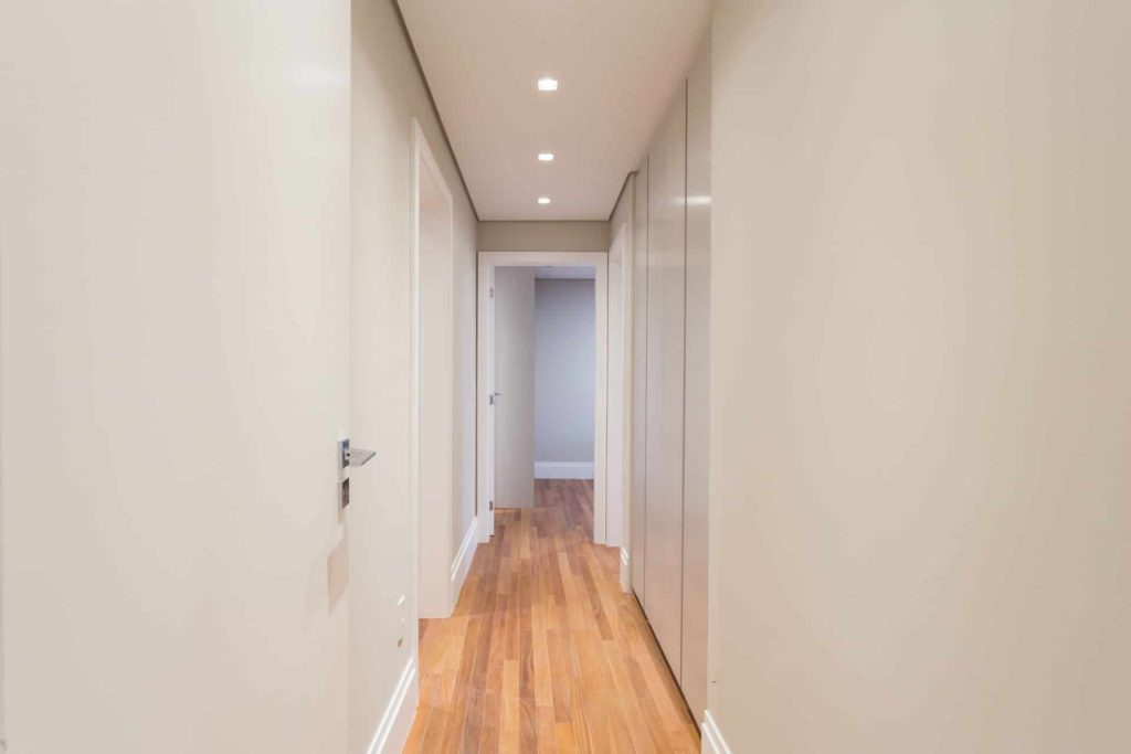 APARTAMENTO-REFORMADO-CASA-UNIQUE-SP-ITAIM-ITACEMA-CORREDOR