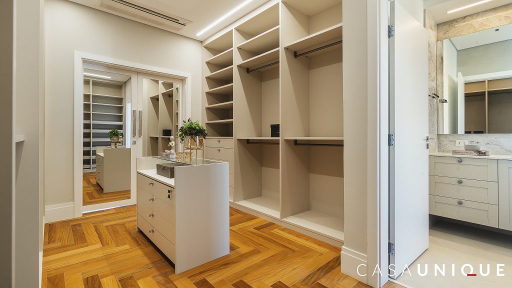 CASA-UNIQUE-APARTAMENTO-REFORMADO-A-VENDA-SP-HIGIENOPOLIS-RUA-MARANHAO-851-EDIFICIO-DORA-CUNHA-BUENO-SUITE-CLOSET-5