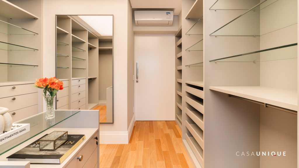CASA-UNIQUE-APARTAMENTO-REFORMADO-A-VENDA-SP-JARDIM-AMERICA-RUA-BELA-CINTRA-2271-EDIFICIO-SANTA-MARGHERITA-CLOSET-4.jpg