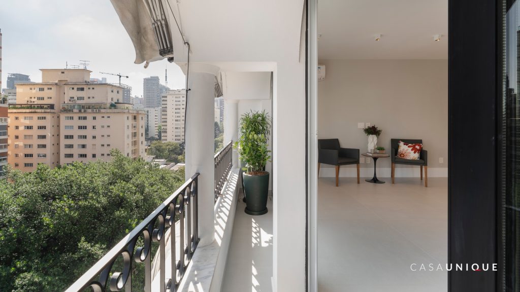 CASA-UNIQUE-APARTAMENTO-REFORMADO-A-VENDA-SP-JARDIM-AMERICA-RUA-BELA-CINTRA-2271-EDIFICIO-SANTA-MARGHERITA-LIVING-2.jpg
